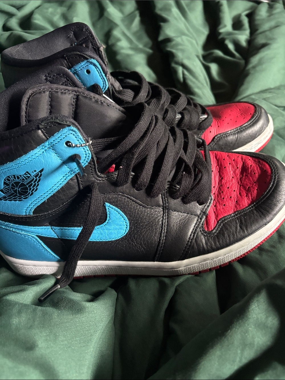 Jordan Kids High-Top Sneakers in Black, Red & Blue